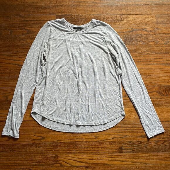 Vince Long Sleeve Gray Top - Picture 1 of 5